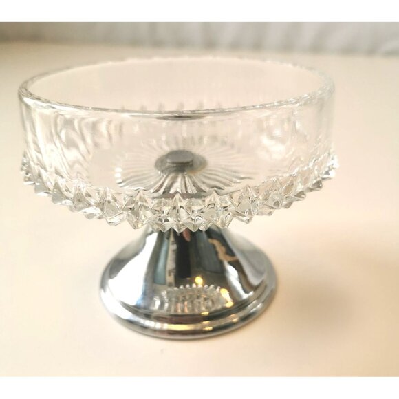 Vintage Diamond Point Glass Dessert Dish with Silverplate Base - Picture 7 of 8